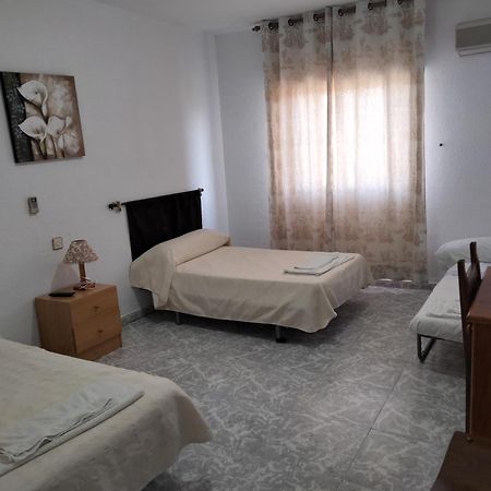 טלברה דה לה ריינה Hostal Restaurante El Labrador מראה חיצוני תמונה
