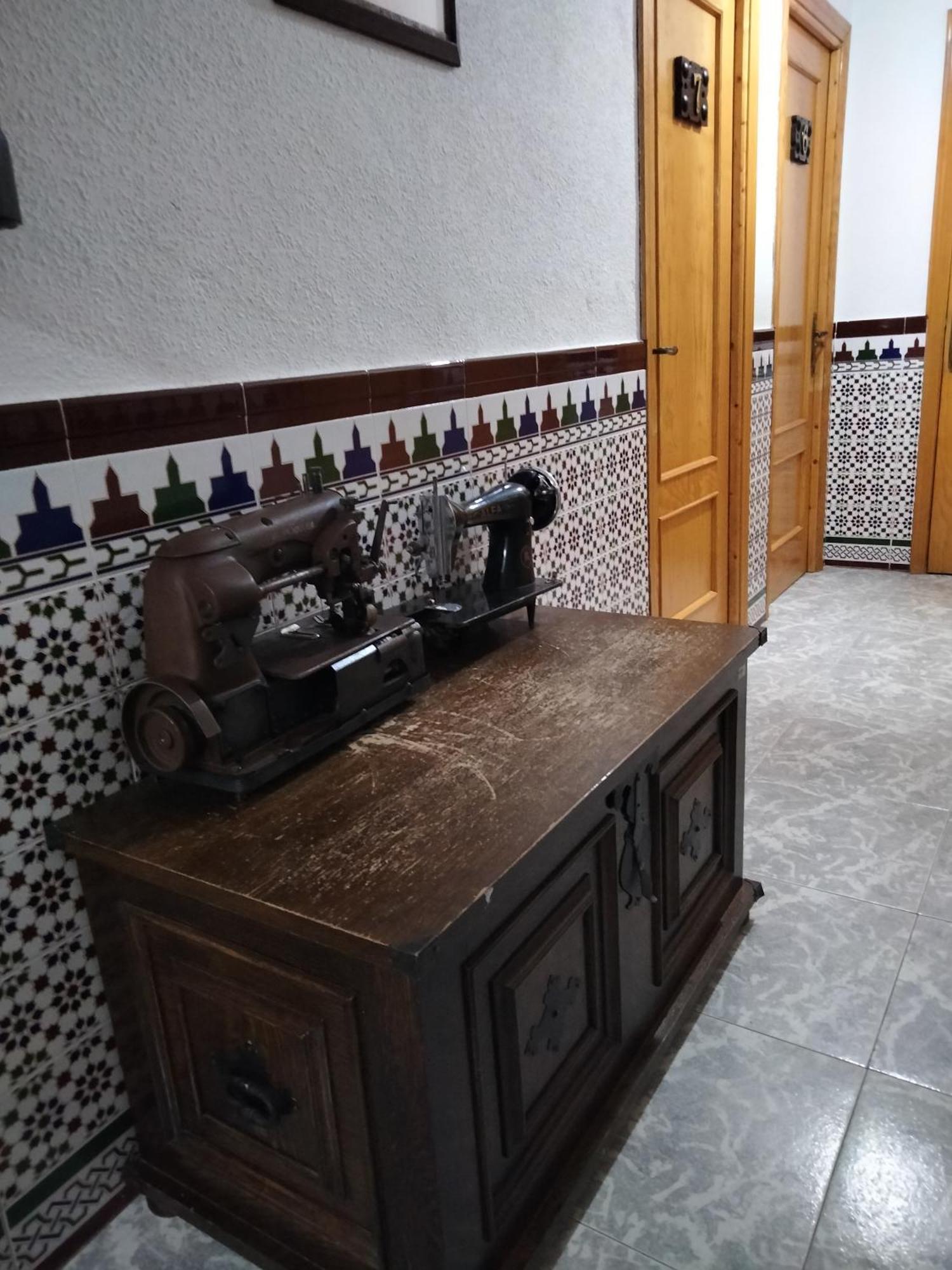 טלברה דה לה ריינה Hostal Restaurante El Labrador מראה חיצוני תמונה